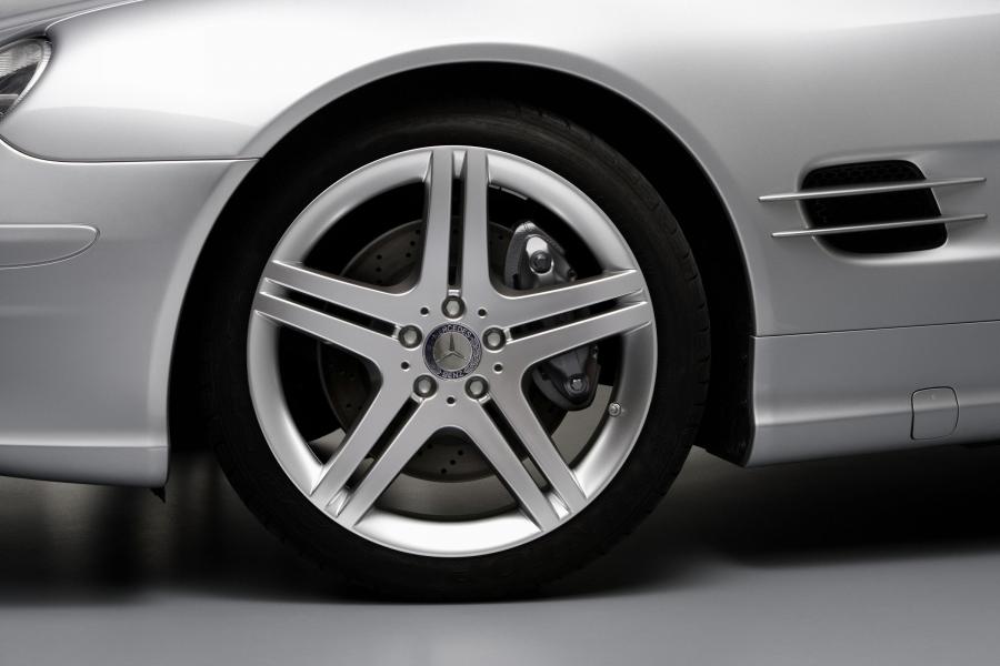  Mercedes-Benz SL-Class 2006 года  (фото 2 из 81)